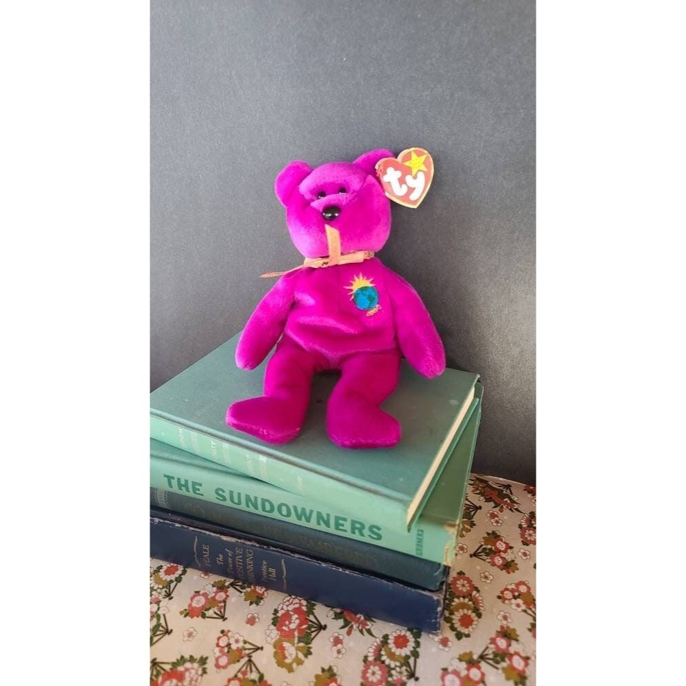 TY Millenium the Bear Beanie Baby